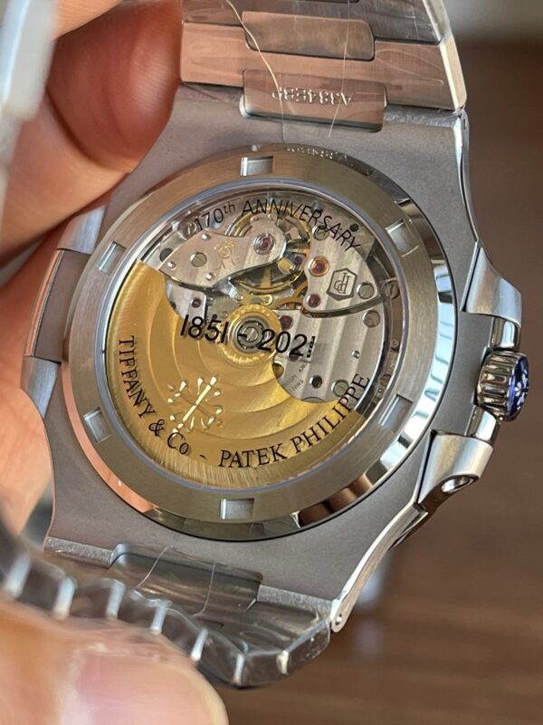 Patek Philippe 5711 Nautilus Tiffany Blue - Image 4