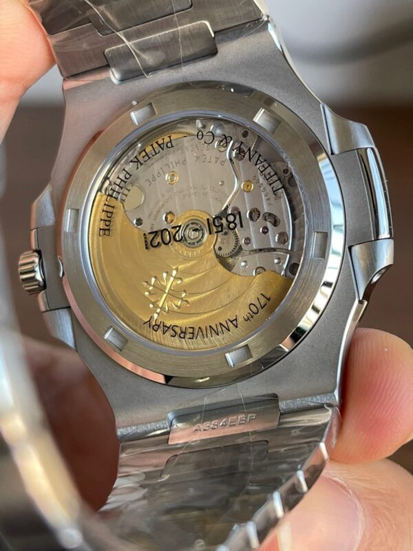 Patek Philippe 5711 Nautilus Tiffany Blue - Image 5