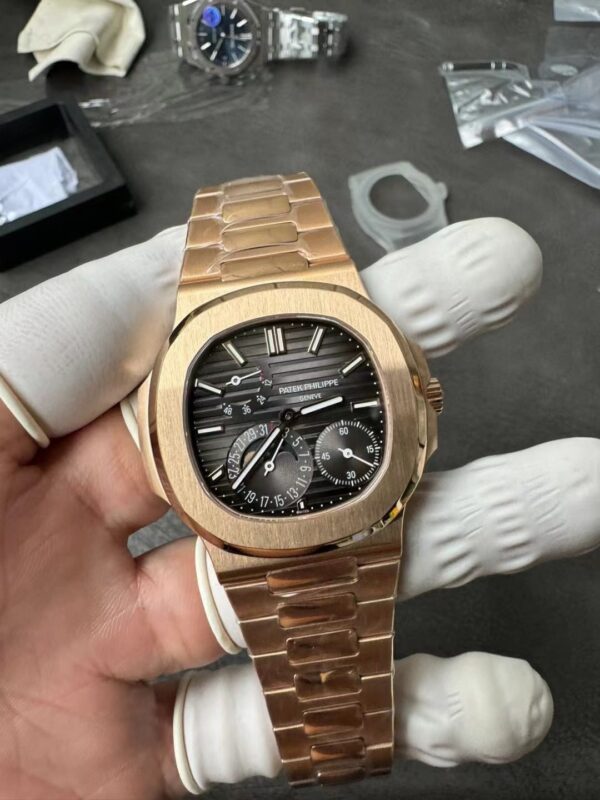 Patek Philippe Nautilus 5712