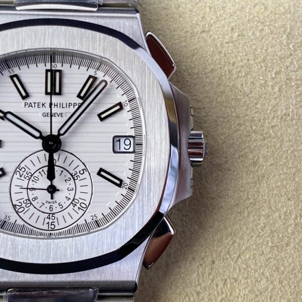 Patek Philippe Nautilus 5980 Chronograph - Image 6