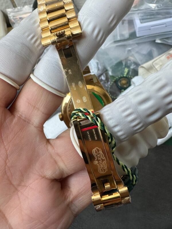 Rolex Yellow Gold Day-Date 40mm Caliber 3255 Pair of Original Weights - Image 9