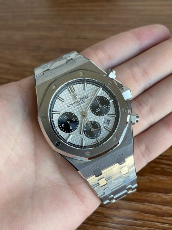 Audemars Piguet Royal Oak 26331OR Chronograph with Genuine (Small Seconds in 6) - Image 7