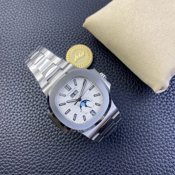 Patek Philippe Nautilus 5726A - Image 6