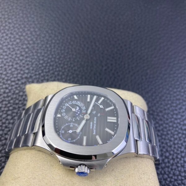 Patek Philippe Nautilus 5712 - Image 6