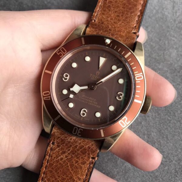 Tudor - Image 9