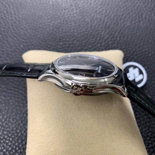 Patek Philippe Classic 5227 - Image 6