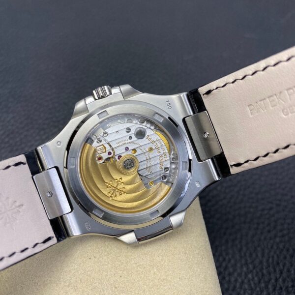 Patek Philippe 5711 Belt model - Image 2