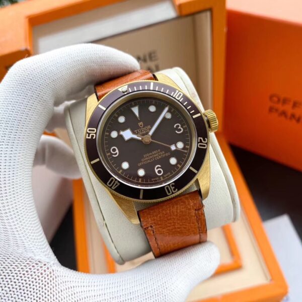 Tudor - Image 2