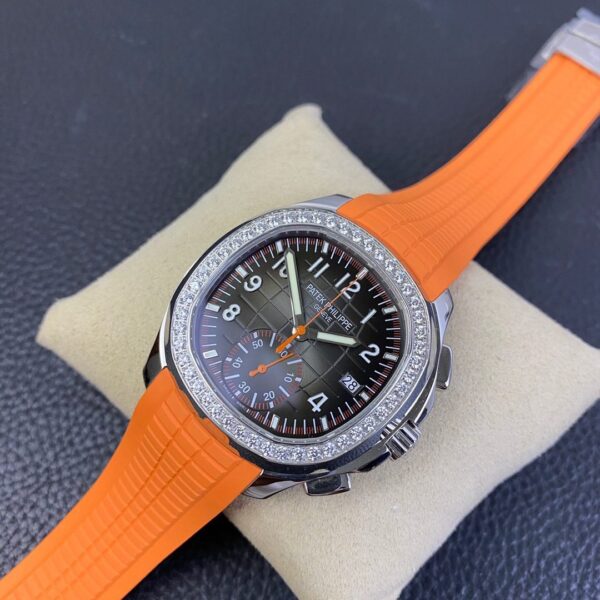 Patek Philippe Aquanaut 5968A Chronograph - Image 8