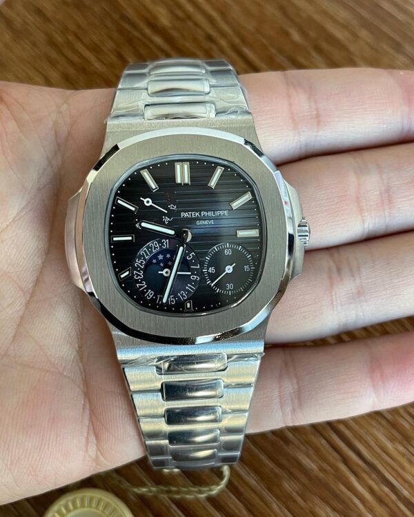 Patek Philippe 5712 Nautilus - Image 9