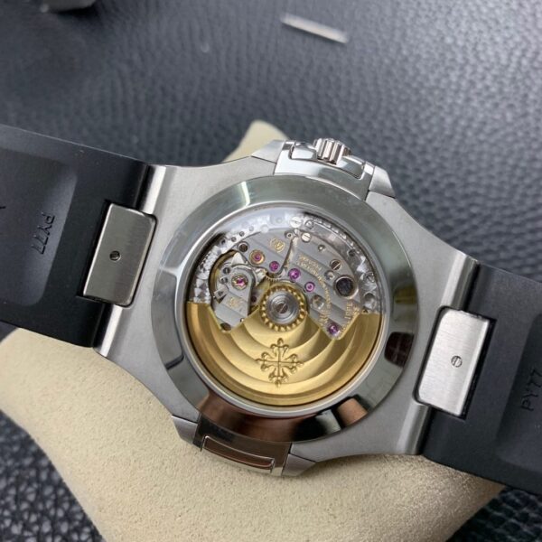 Patek Philippe Nautilus 5726A - Image 6