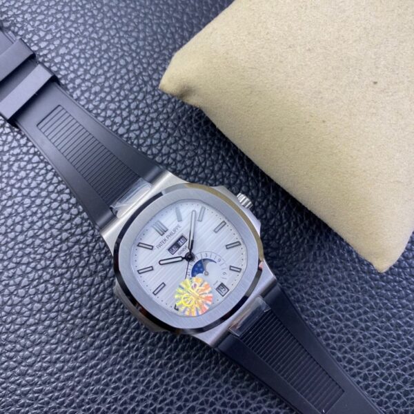 Patek Philippe Nautilus 5726 - Image 4