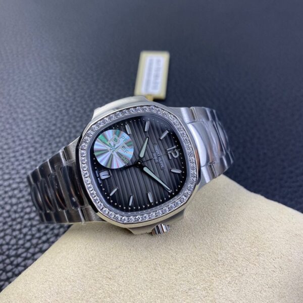 Patek Philippe 7018 Nautilus Women-s - Image 4