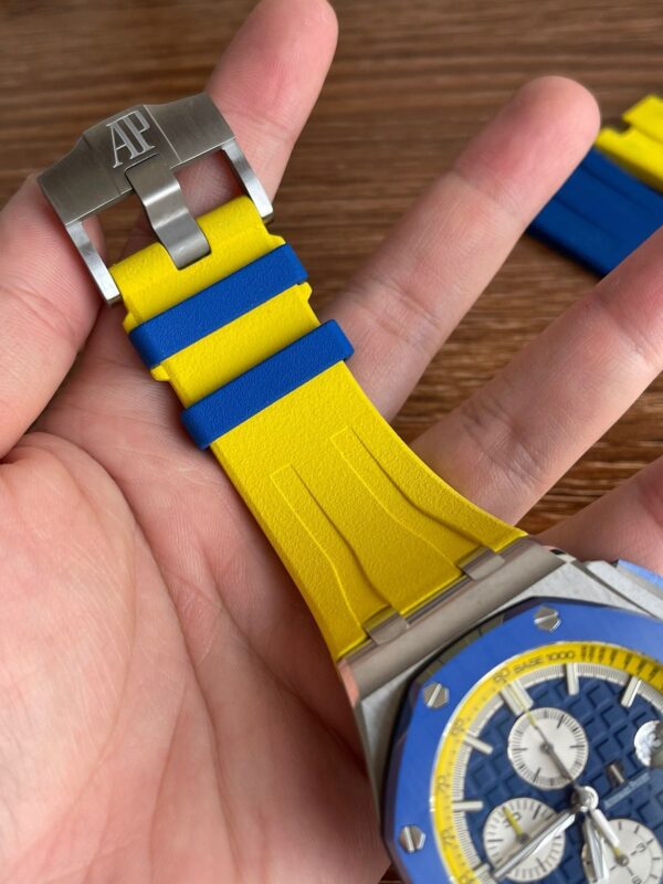 Audemars Piguet AP26400 Royal Oak 44mm Diameter - Image 3