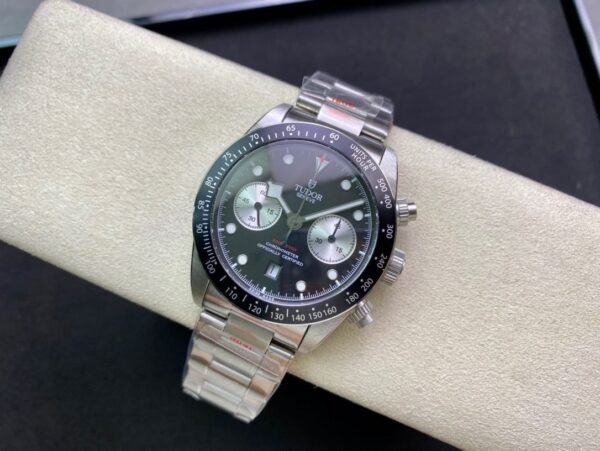 Tudor - Image 4