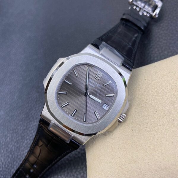 Patek Philippe 5711 Belt model - Image 5