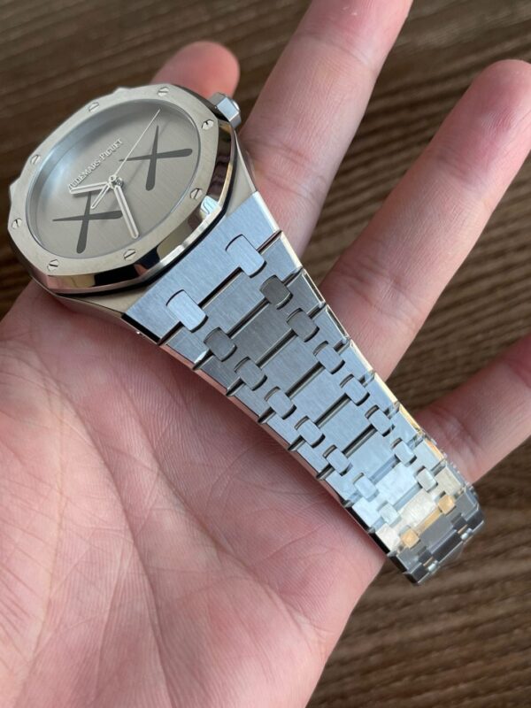 Audemars Piguet New Products 15500 Co-branded KAWS Model - Image 5