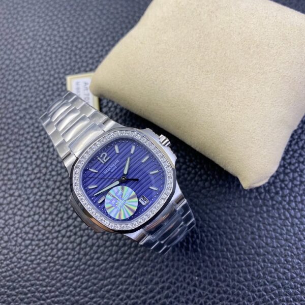 Patek Philippe 7018 Nautilus Women-s - Image 4