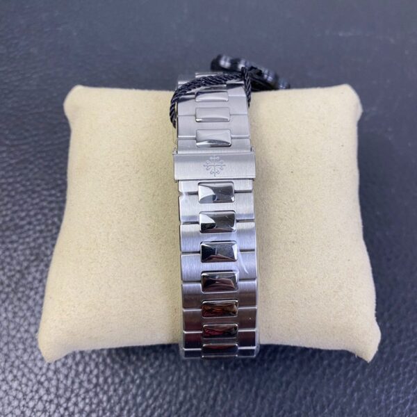 Patek Philippe 5711 moissanite - Image 3
