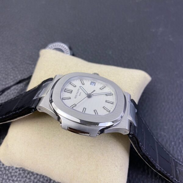 Patek Philippe 5711 Belt model - Image 6