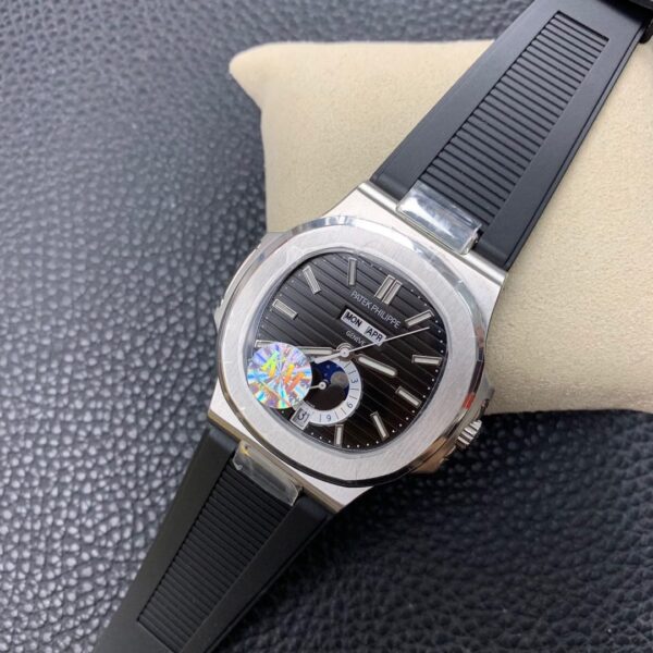 Patek Philippe Nautilus 5726A - Image 8