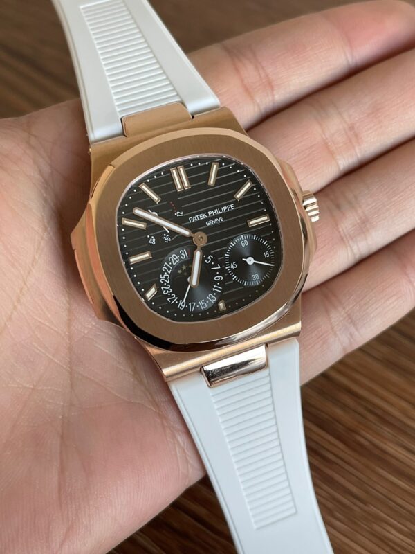 Patek Philippe Nautilus 5712 - Image 8